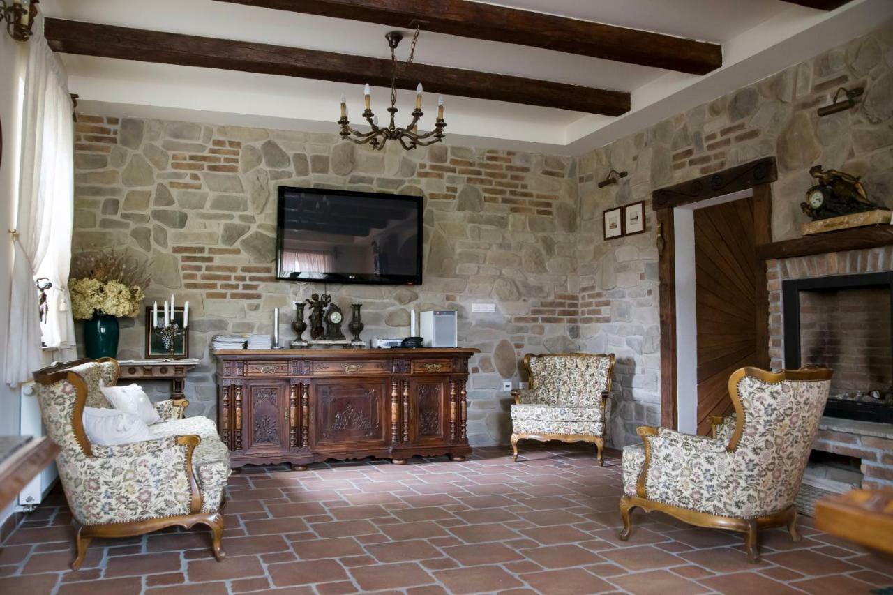 Guesthouse & Apartments Pri Stani Zerovnica Eksteriør bilde