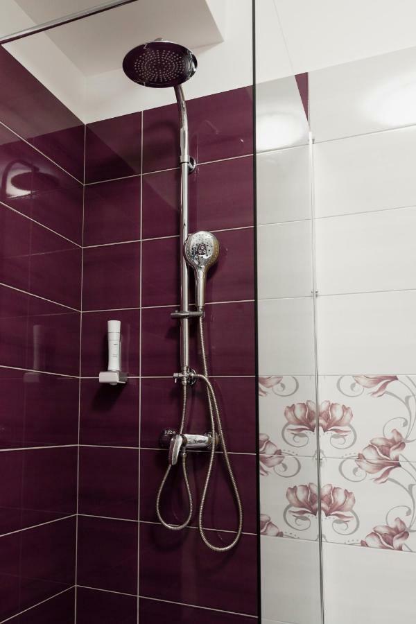 Guesthouse & Apartments Pri Stani Zerovnica Eksteriør bilde