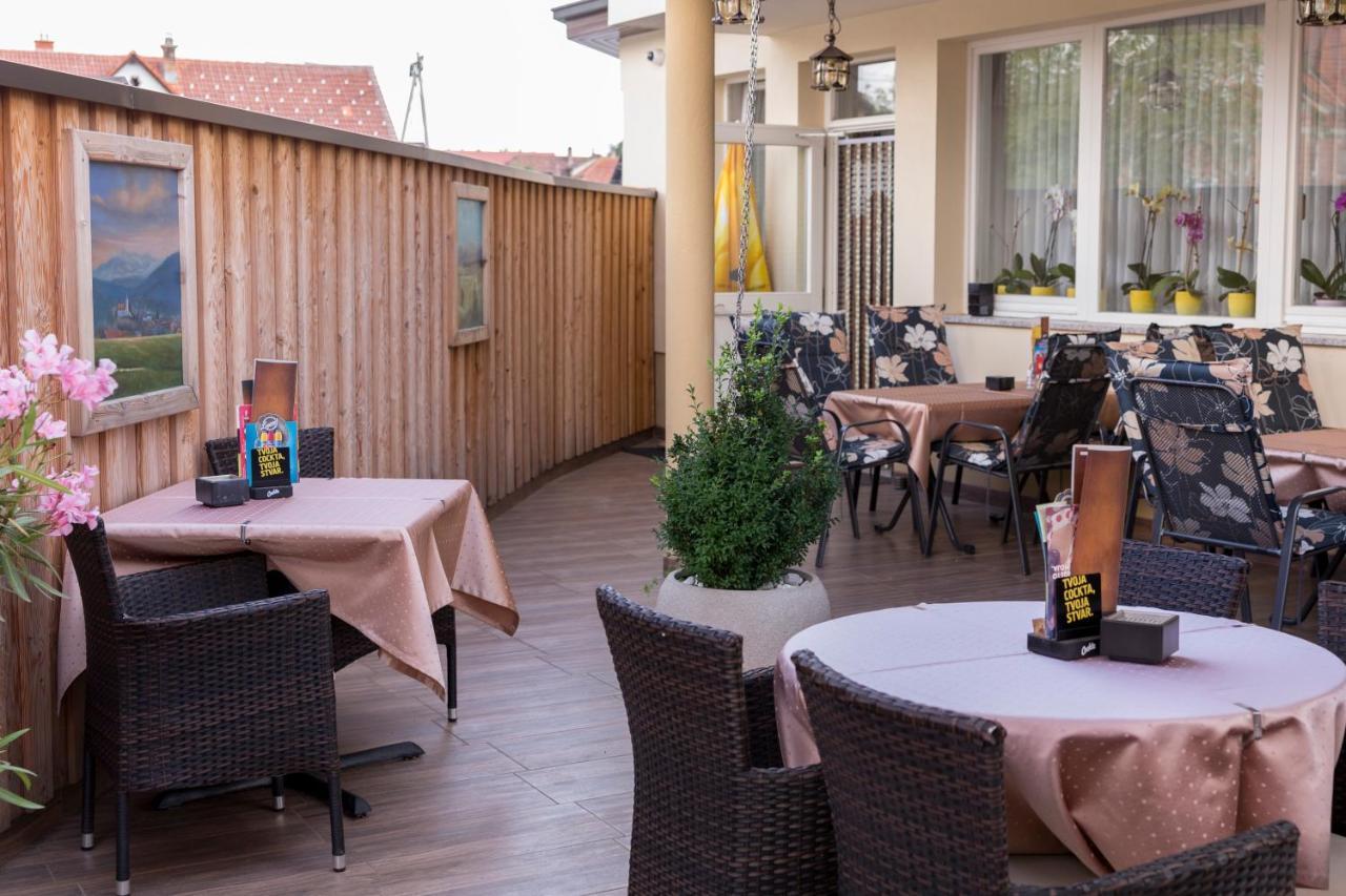 Guesthouse & Apartments Pri Stani Zerovnica Eksteriør bilde